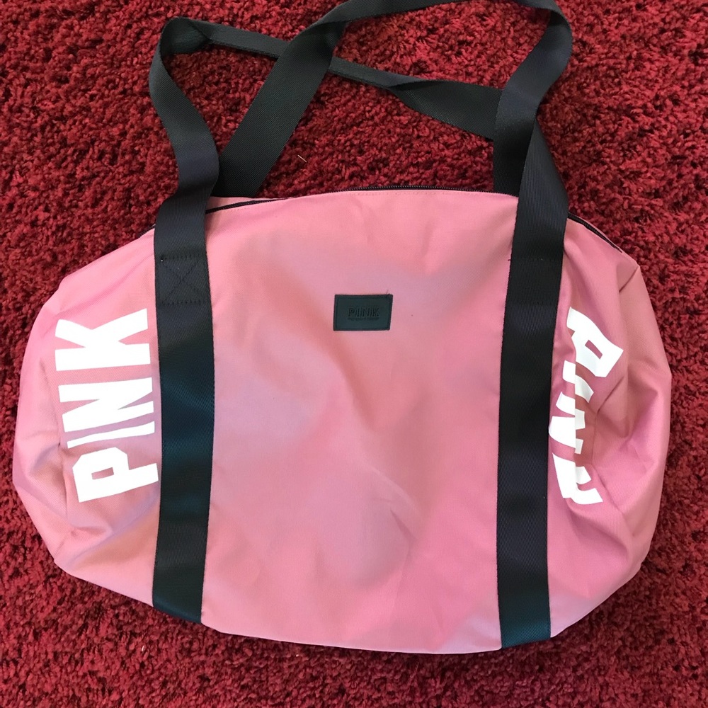 Vs pink duffle bad rose color